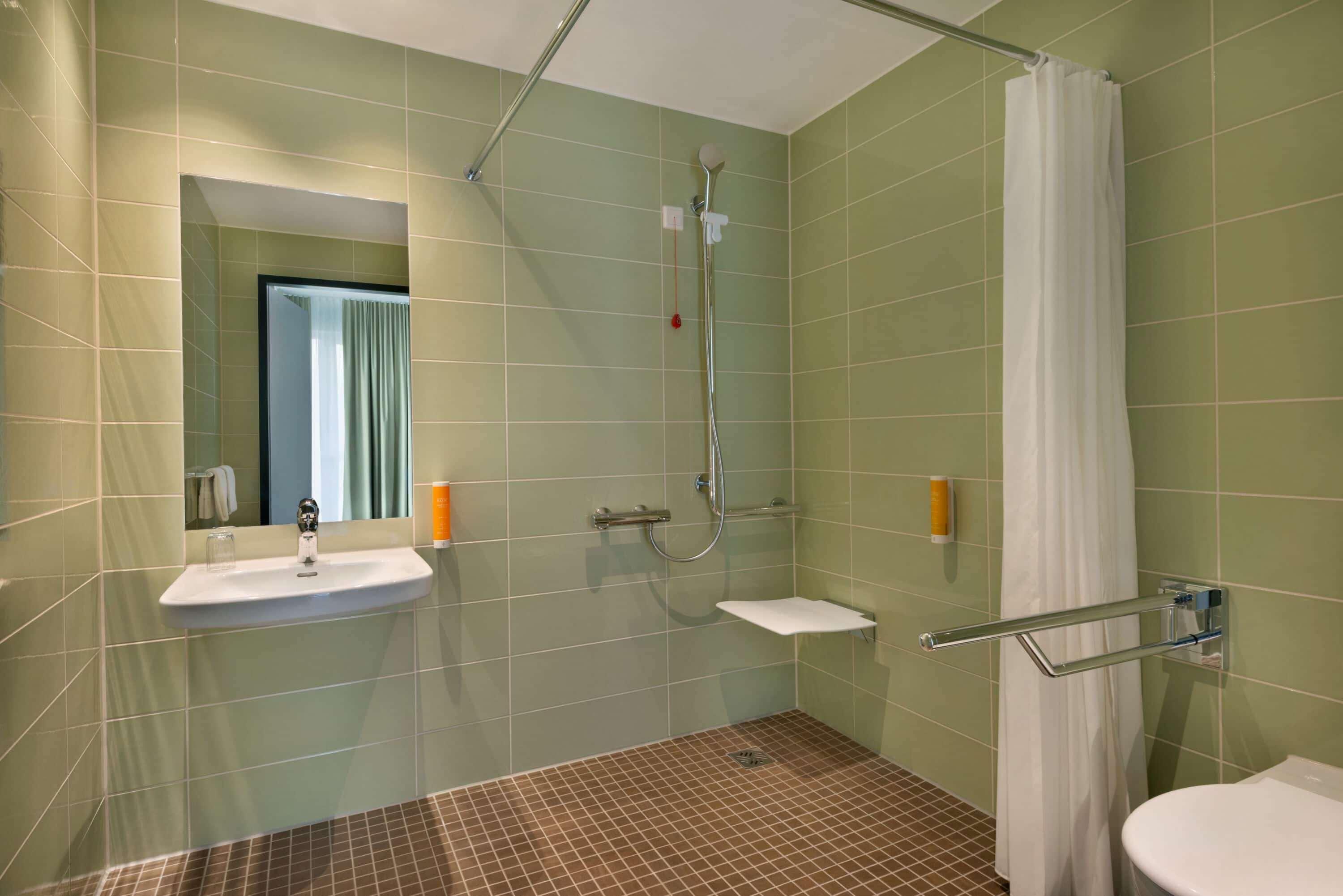 Super 8 By Wyndham Augsburg Hotel Luaran gambar