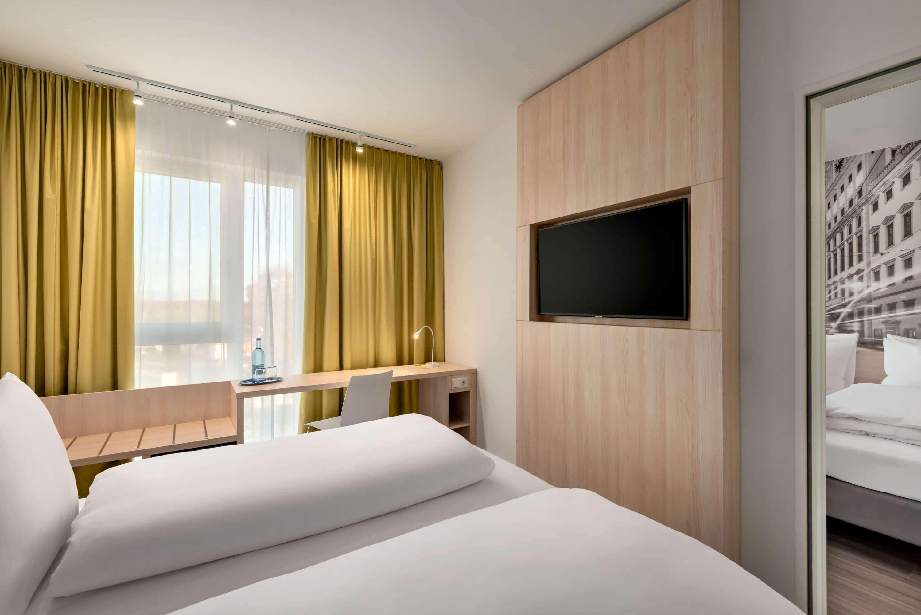 Super 8 By Wyndham Augsburg Hotel Luaran gambar
