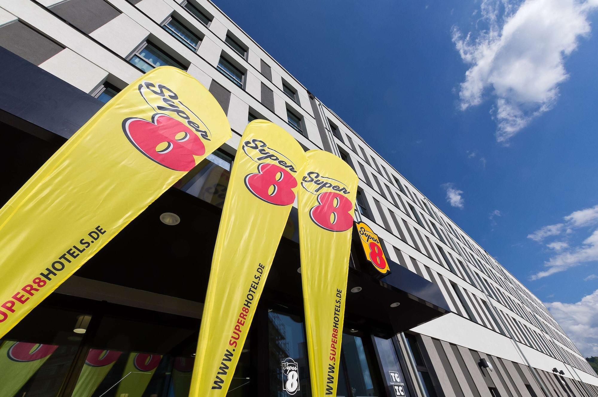 Super 8 By Wyndham Augsburg Hotel Luaran gambar