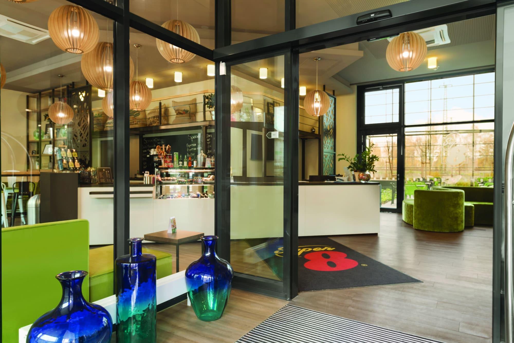 Super 8 By Wyndham Augsburg Hotel Luaran gambar